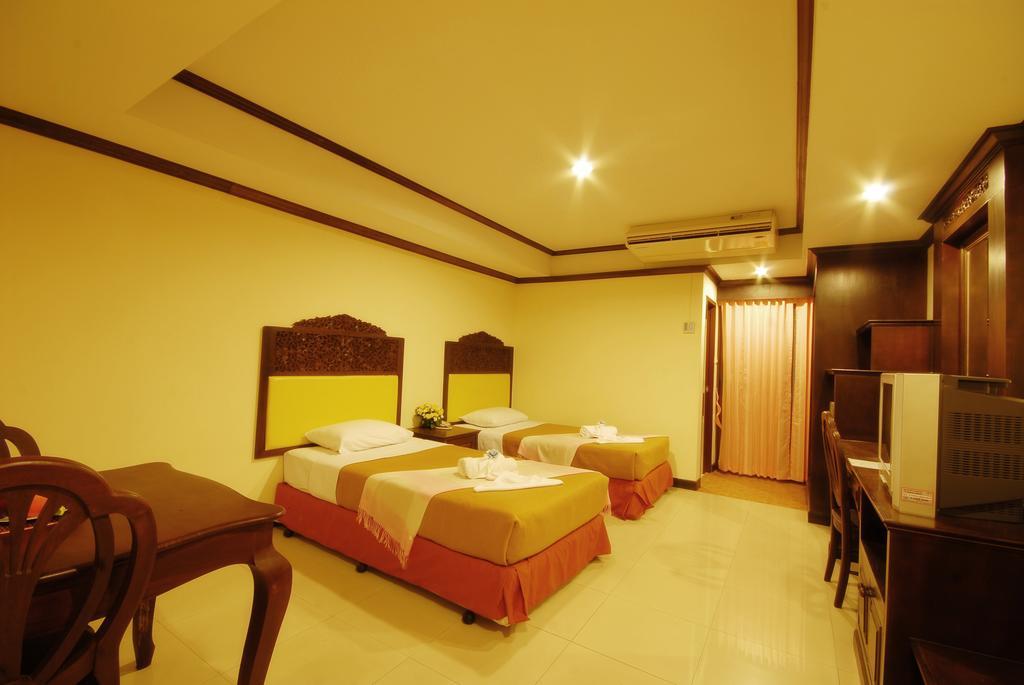 Golden Villa Pattaya Room photo